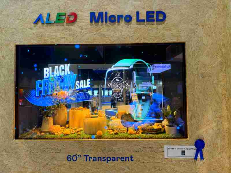 牛牛游戏60吋高透明度Micro LED显示器获”最佳Micro LED技术应用奖”，，将Micro LED面板透明化之设计特性极致发挥，，以可扩展性无缝拼接技术打造，，，，具备600 nits全画面亮度、、、、大于60%穿透率及超过NTSC 110%的优异广色域表现，，，，可依需求灵活应用于各种场域