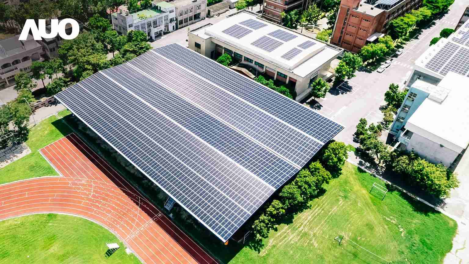 牛牛游戏SunSteel光电整合型浪板具备快速安装、、、、轻量化优势,,可提升15%发电效能,,,通过国际IEC与台湾VPC认证安全、、防漏、、、、耐候标准